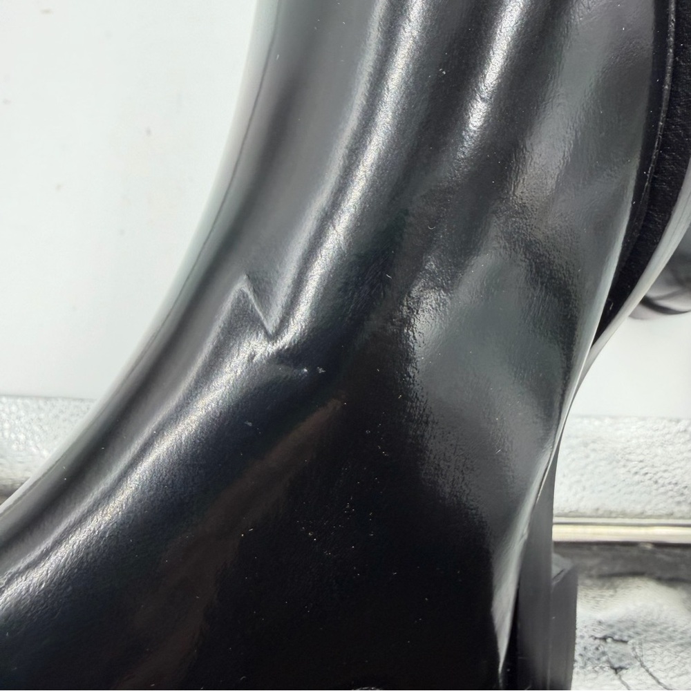 NEW Everlane Black Patent Leather The Chelsea Boot in Size 9.5 - Picture 16 of 16
